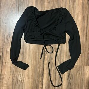 SHEIN Black Ruched Long Sleeve Crop Top